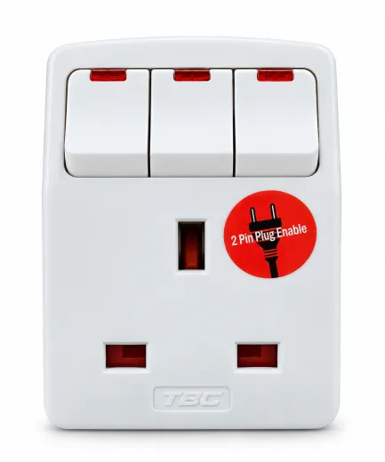 TBC 938SL 13A 3-Way Switched Socket Adaptor